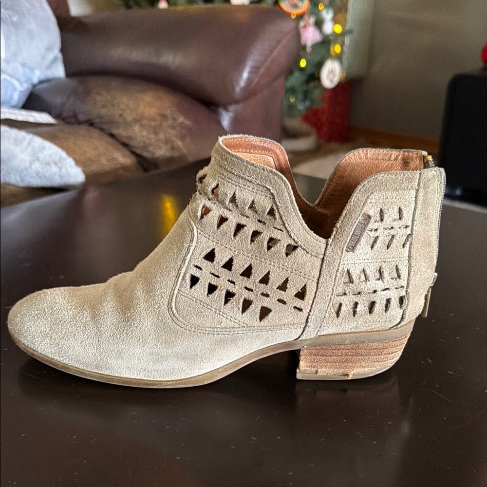 PIKOLINOS Beige Suede Cut-Out Ankle Booties